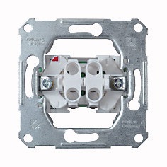 Mecanism buton dublu cu revenire