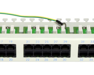 Patchpanel Cat.3 neecranat 50xRJ45U 8/4 RAL7035