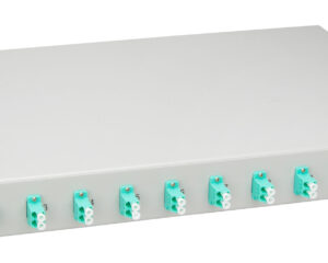 Splicebox, 16 fibre,LC,50/125µm OM3, culisant,19",1UV , ECO